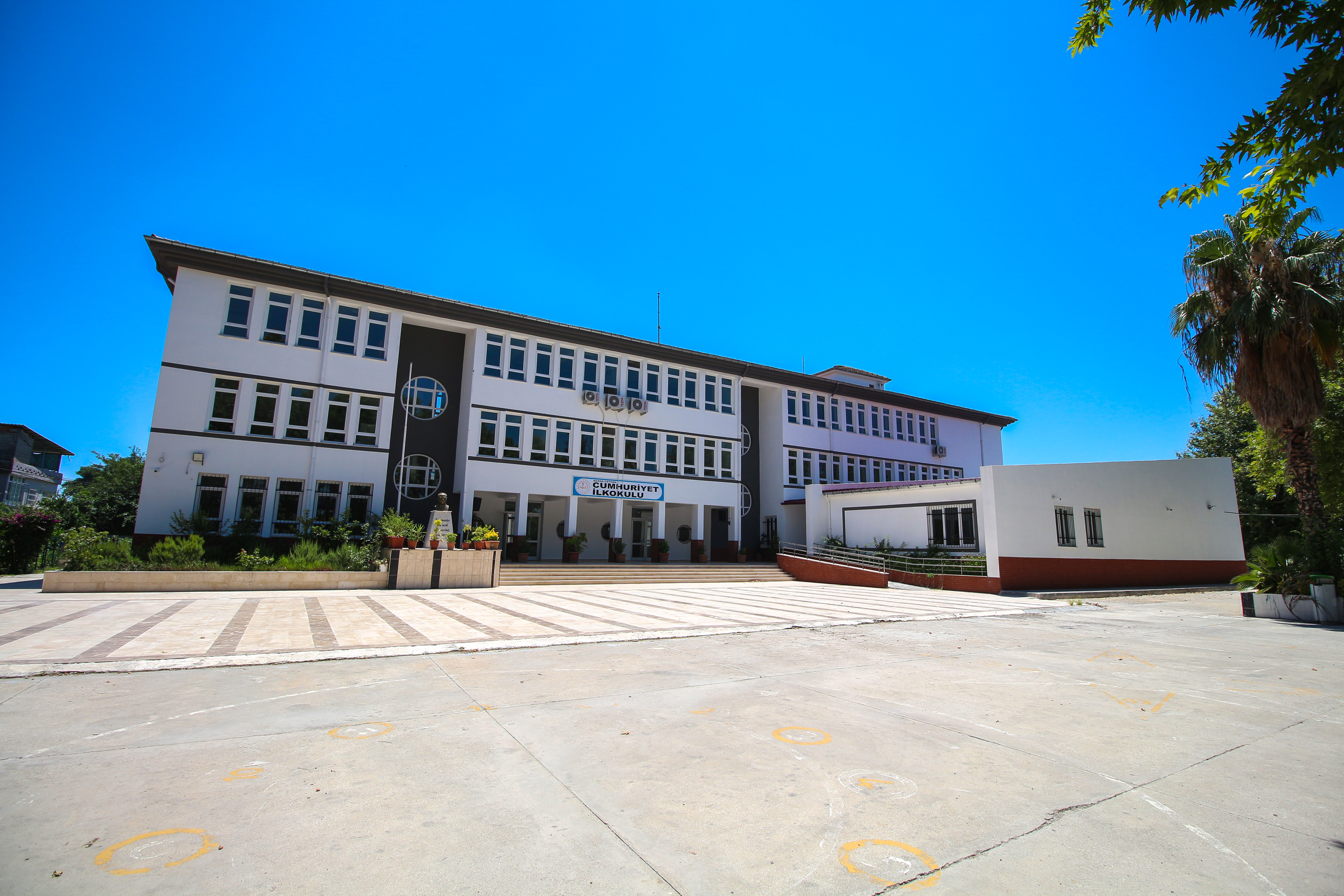 Cumhuriyet İlkokulu