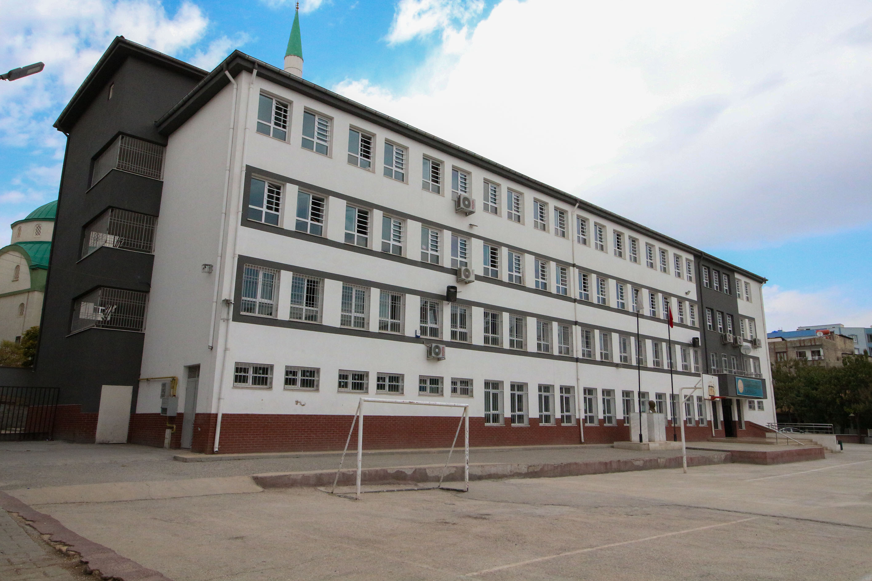 Ahmet Yesevi İlkokulu