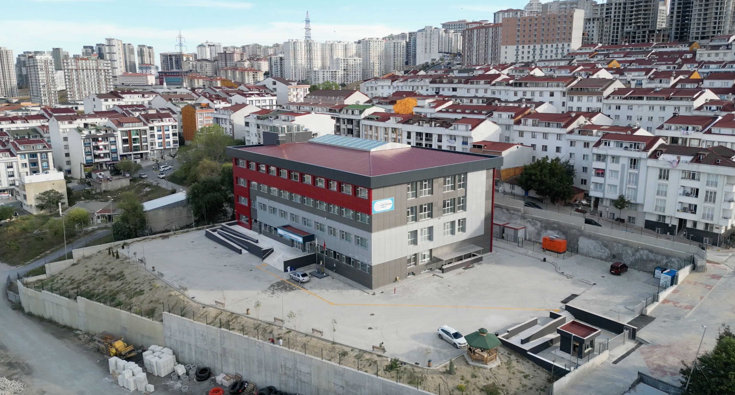 İstanbul - Esenyurt - Rasim Özdenören ilkokulu